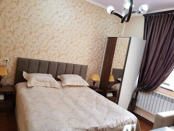 Фото номера Семейный двухместный номер с 1 кроватью Отель Ahana Hotel г. Martuni 7
